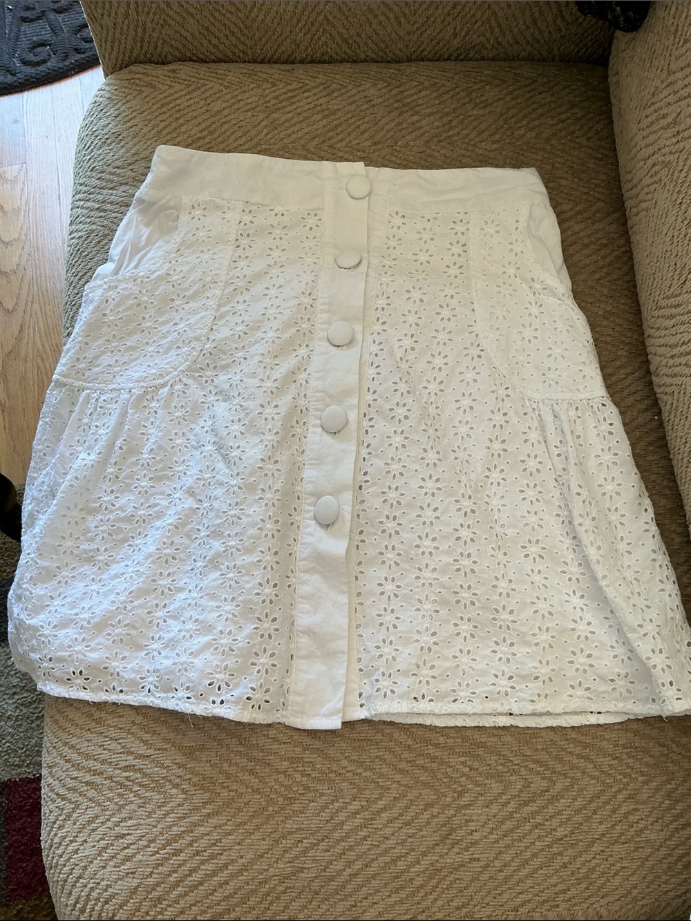 Y2K Max Rave white eyelet floral cutout skirt. Size 7